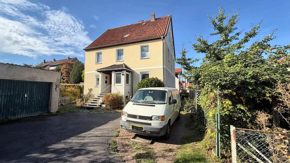 Freistehendes Einfamilienhaus mit Garage in Hildesheim